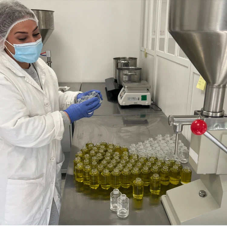 Laboratoire où sont fabriqués les soins Framb, en France